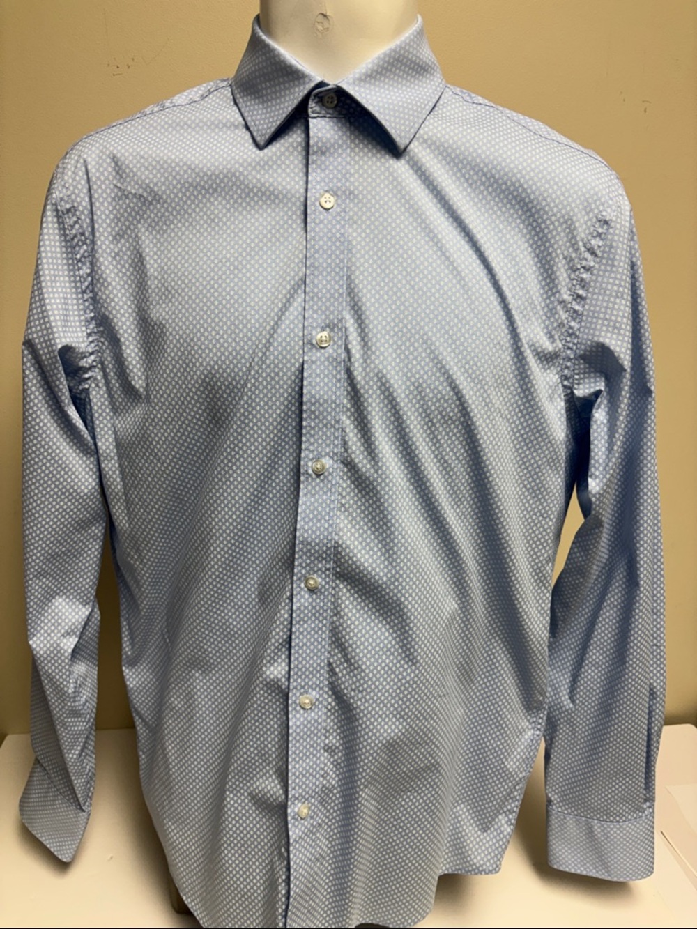 Izod Pale Blue Dress Shirt Slim Fit size Large